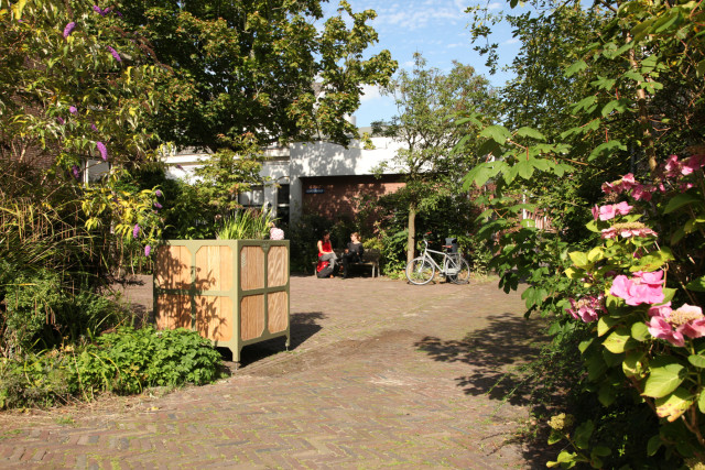 Bloembak hout met staal