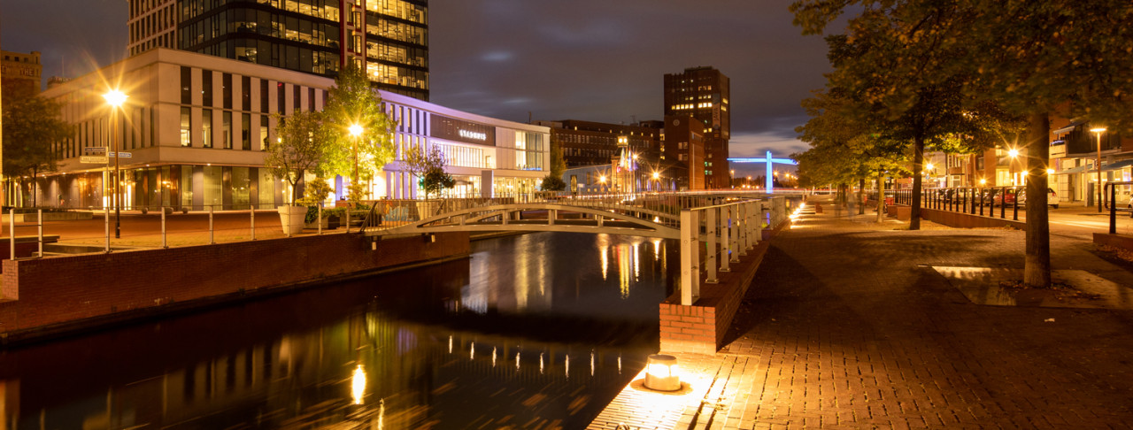 Brugontwerp almelo met verlichting